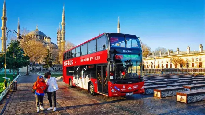 Hop-on Hop-off Gezi Otobüsü Turu İstanbul — Yetişkin